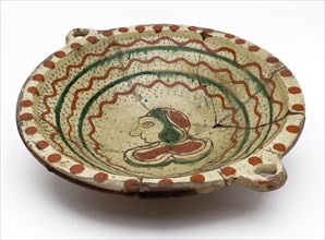 Deep earthenware bowl with silt decoration and image of woman in sgraffitotechniek, bowl crockery holder soil find ceramic