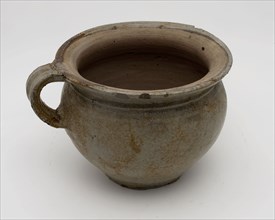 Stoneware chamber pot, ease of use on stand with standing ear, pot holder sanitary soil find ceramic stoneware glaze salt glaze