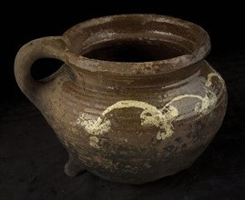 Pottery cooking jug, grape model, decorated in sludge technology, on three outstanding legs, grape cooking pot crockery holder
