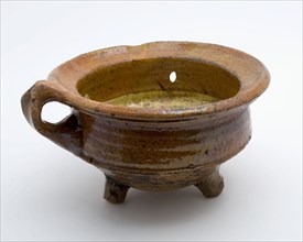 Earthenware cooking pot, red shard, glazed in yellow and brown, shank, bandoor, on three legs, cooking pot crockery holder