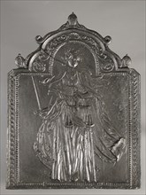Fireback Lady Justice, hob plate cast iron, cast Rectangular arch at the top. Wide brim between frame and pearl necklace