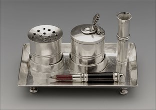 Silversmith: Jan Borduur (?), Silver miniature ink set, sheet with inkwell, sand spreader, holder with pencil, ink set inkwell