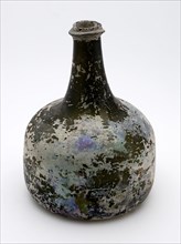Belly bottle, hammer bottle, bottle holder bottomfound glass, free blown and shaped glass application Bulky bottle