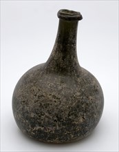 Bulbous bottle, cat's head, bottle bottle holder soil found glass, neck with imposed all-round sharp glass thread and flattened