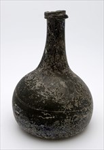 Bulbous bottle, cat's head, bottle bottle wine bottle bottle holder soil find glass, neck with imposed all-round sharp glass
