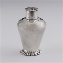 Silversmith: Willem van Strant, Silver miniature vase, lid vase vase crockery holder dolls toy relaxing medium miniature model