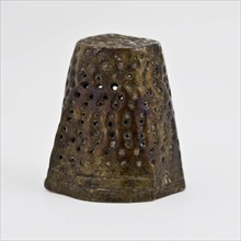 Copper pressed thimble, thimble sewing machine soil find copper brass metal, pressed Copper pressed thimble with flat top