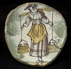 Glued soul of polychrome, majolica dish with woman with yoke and two buckets, dish plate crockery holder soil find ceramic