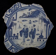 Soul of majolica dish with two Chinese in landscape in blue, dish plate crockery holder earth discovery ceramic earthenware