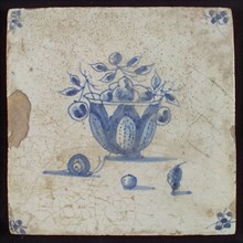 White tile with blue fruit basket with snail, corner motif spider, wall tile tile sculpture ceramic earthenware glaze, baked 2x