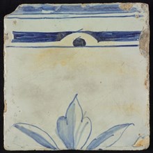 Tile of chimney pilaster, blue on white, two blue horizontal bands at the top, underneath top of top leaf branch, chimney