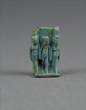 Amulet of the Goddesses Isis and Nephthys with Horus Standing Between, Third Intermediate Period,