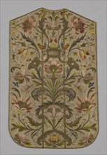 Chasuble (Back), 1701/25, Italy, Silk, plain weave, embroidered with silk, gilt-metal strip, and