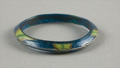 Bracelet, 9th/12th century AD, Egyptian, Egypt, Glass, 1 × 6.4 × 6.4 cm (2/5 × 2 1/2 × 2 1/2 in.)