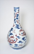 Long-Necked Vase with Dragons Chasing Flaming Pearls among Stylized Clouds, Qing dynasty