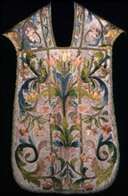 Chasuble, 18th century, Italy, Silk, plain weave, embroidered with silk floss, silk-wrapped linen,