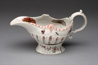 Sauceboat, c. 1755, Vauxhall Porcelain Factory, English, 1751-1764, Lambeth, Soft-paste porcelain,