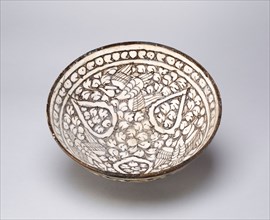Bowl with Birds, Ilkhanid dynasty (1256–1353), late 13th/early 14th century, Iran, probably Kashan,