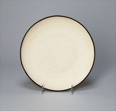 Dish with with Lotus, Saggataria, Mallow, and Peony, Northern Song dynasty (960–1127)/Jin dynasty