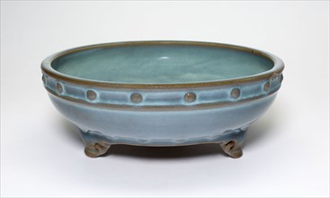 Circular Flowerpot Stand with Three Cloud-Shaped Feet, Jin dynasty (1115–1234), 13th century,
