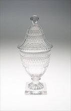 Covered Urn, 1810/30, England, Glass, 29.2 × 11.8 cm (11 1/2 × 4 5/8 in.)
