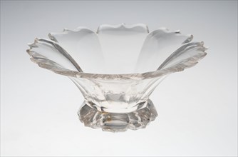 Dish, c. 1850, England, Bristol, Bristol, Glass, 7.6 × 19.1 cm (3 × 7 1/2 in.)