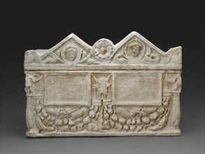 Cinerary Urn, Late 1st/early 2nd century AD, Roman, Roman Empire, Marble, a (urn): 23.1 × 53.9 × 27
