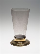 Beaker, 1600/25, Germany, Glass with silver gilt foot, 23.2 x 12.7 cm (9 1/8 x 5 in.)