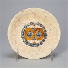 Dish with Two Birds Encircled by Beaded Roundels, Tang dynasty (618–907), China, Slip-coated