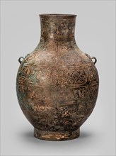 Jar (hu), Eastern Zhou dynasty, Warring States period (475–221 B.C.), China, Bronze inlaid with
