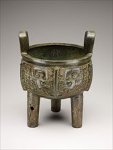 Tripod Cauldron oF Ran (Ran ding), Late Shang dynasty, 13th–11th century B.C., China, Bronze,