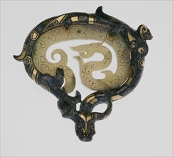 Garment Hook, Eastern Zhou dynasty (770–221 B.C.), China, Bronze inlaid with gold and silver and