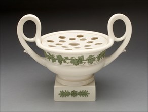 Crocus Pot, c. 1820, Wedgwood Manufactory, England, founded 1759, Burslem, Stoneware: glazed ivory