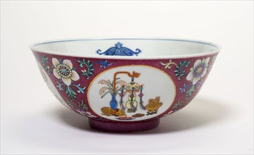 Bowl with Medallions of Archaistic and Auspicious Motifs, Qing dynasty (1644–1911), Daoquang reign