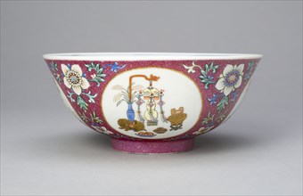 Ruby-Ground Medallion Bowl, Qing dynasty (1644–1911), Daoguang reign mark and period (1821–1850),