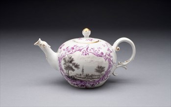 Teapot, c. 1770, Fürstenberg Porcelain Factory, German, founded 1747, Fürstenberg, Hard-paste