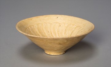 Cup with Overlapping Petals, Song dynasty (960–1279), China, Glazed stoneware, H. 4.1 cm (1 5/8 in