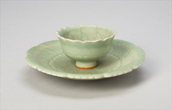 Foliate Cup and Stand, Yuan dynasty (1279–1368), 14th century, China, Longquan ware, stoneware with