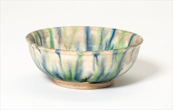Bowl with Streak Pattern, Tang dynasty (618–906), first half of 8th century, China, Slip-coated