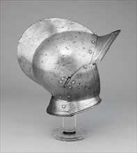 Burgonet, 1550/60, South German, Southern Germany, Steel and leather, H. 22 cm (8 5/8 in.)