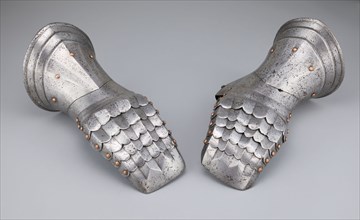 Pair of Mitten Gauntlets, c. 1500/20, Flemish or Spanish, Flanders, Steel, leather, and copper