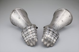 Pair of Mitten Gauntlets, c. 1500/20, Spanish, Spain, Steel and leather, L. 33.0 cm (13 in.)