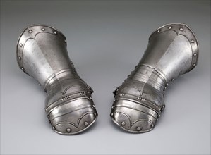 Pair of Mitten Gauntlets, c. 1570, German, probably Brunswick, Brunswick, Steel, L. 27.3 cm (10 3/4