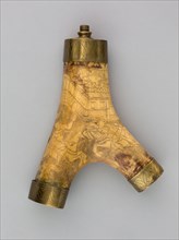 Powder Horn, 1560, German, Germany, Staghorn, brass, L. 27.9 cm (11 in.)
