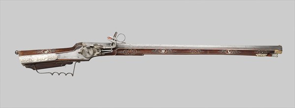 Wheellock Rifle, 1660, German, Germany, Steel, iron, walnut, horn, and mother-of-pearl, L. 112 cm