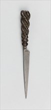 Dirk, 17th century (?), Spanish, Spain, Horn grip and silver nails, L. 20.3 cm (8 in.)