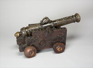 Naval Gun with Carriage, 1673, European, Europe, Bronze, Length overall of cannon: 37 in. (94 cm)