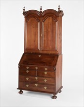 Desk and Bookcase, 1700/35, American, 18th century, Boston, Boston, Walnut and white pine, 228.6 ×