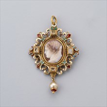 Two-Sided Pendant with Cameo showing Juno and Minerva, 19th century, European, Europe, Cameo: