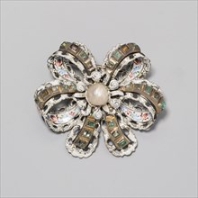 Brooch Shaped as a Bow, 17th or 19th century, French, France, Silver gilt, enamel, and aquamarines,